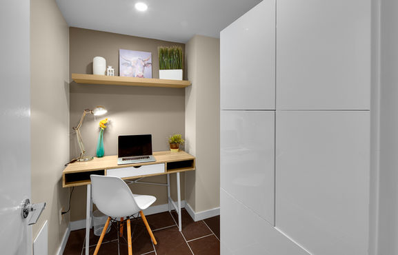 airbnb downtown vancouver with private office