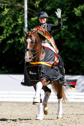 Warendorf: Sezuan stellt Bundeschampion