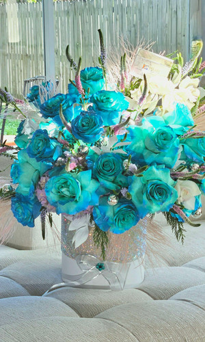 Tiffany Blue | DEE GEE DECOR