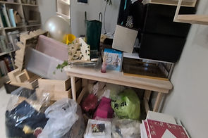 家屋解体をする戸建ての残置物整理前の部屋