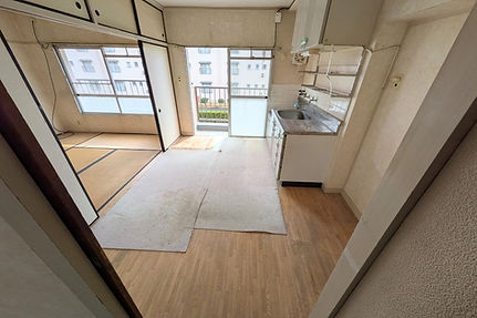 遺品整理作業完了後のキッチンの様子