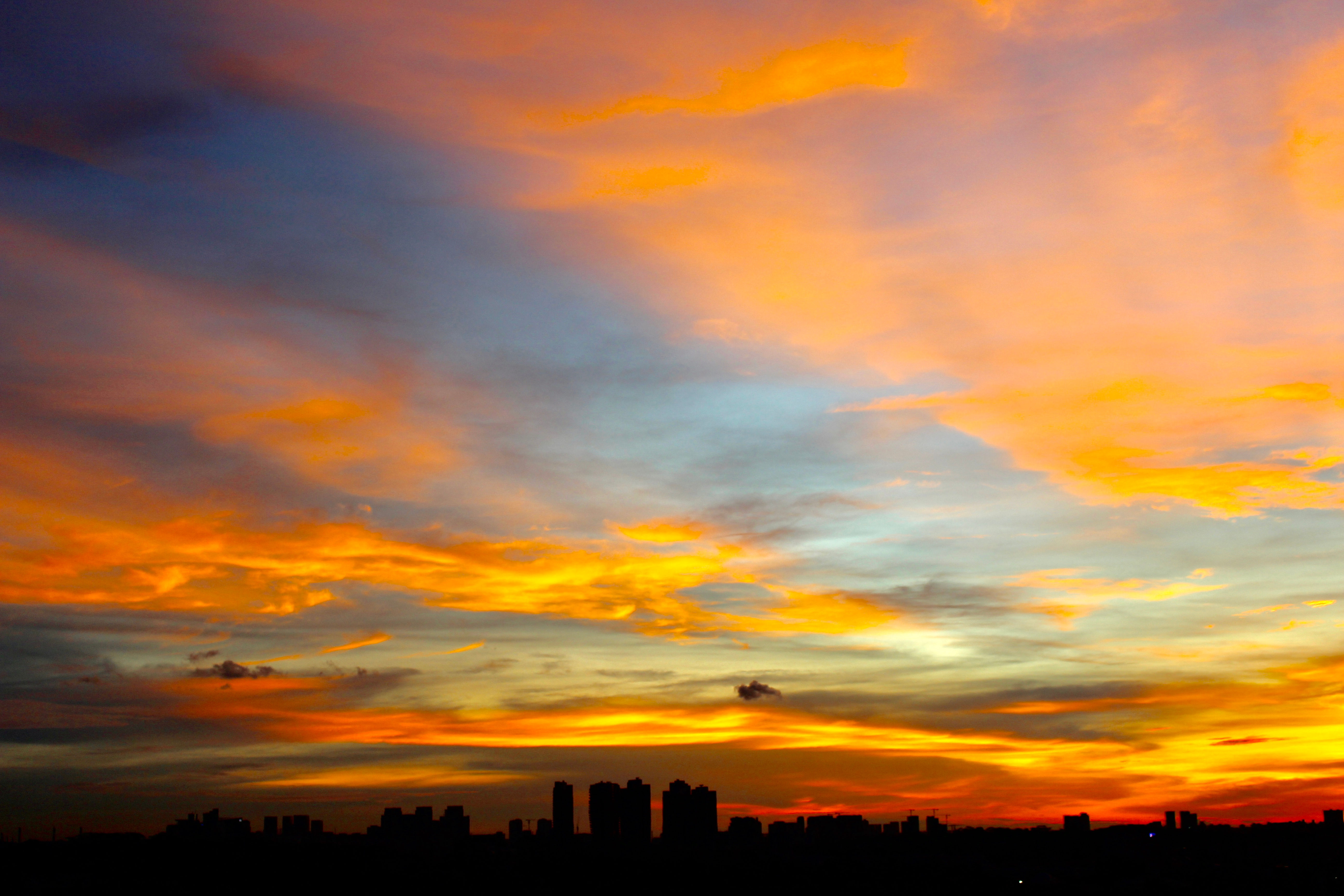 SUNSET , SG