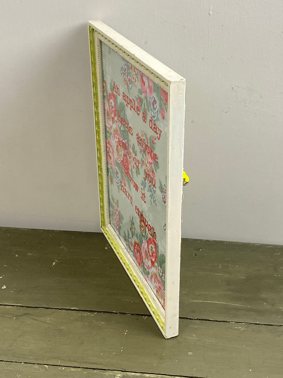 Thumbnail: an apple a day keeps anyone away if you throw it hard enough