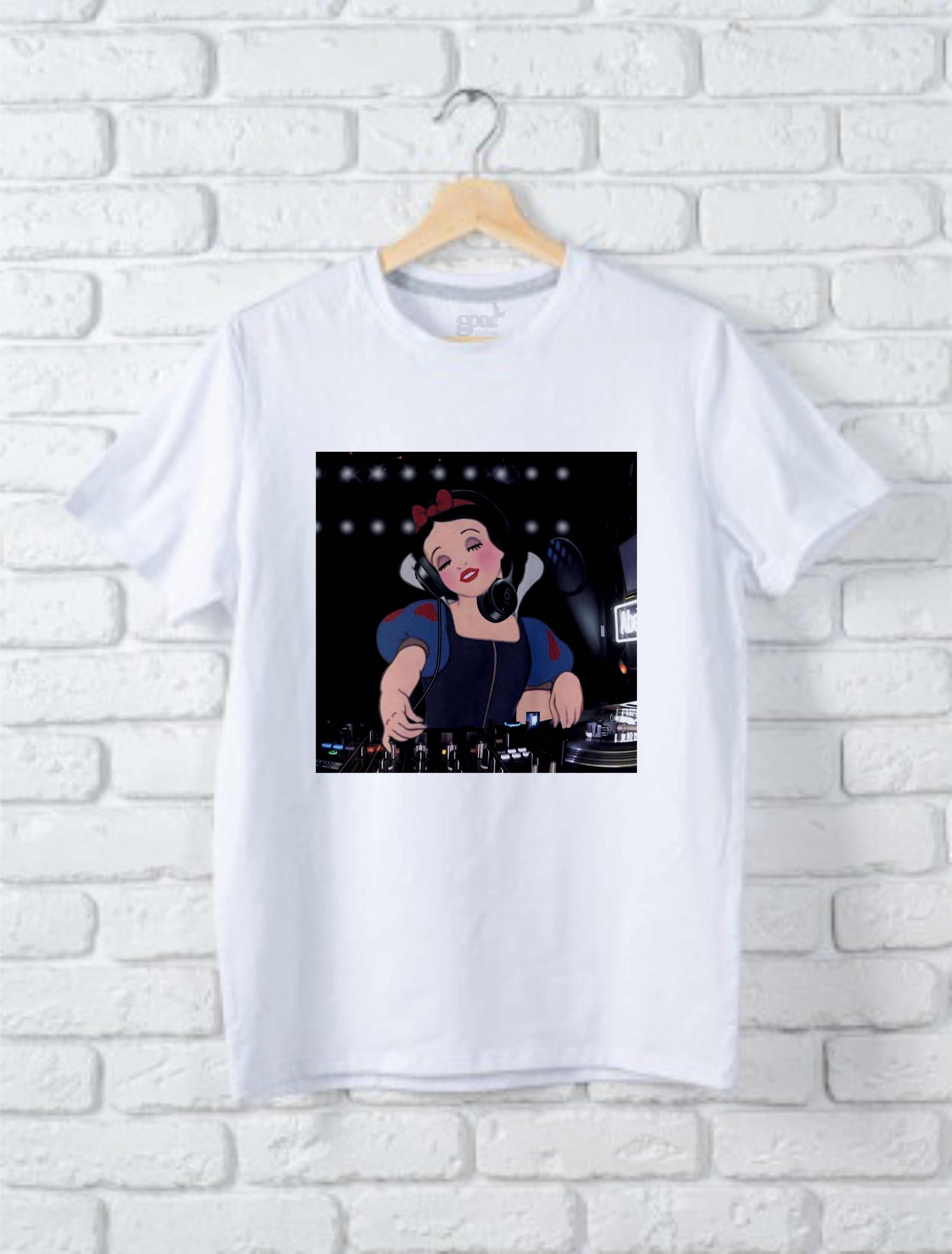 Branca de Neve DJ