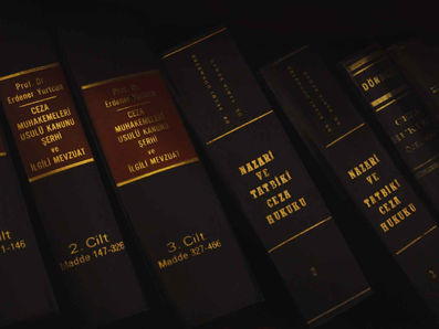 EU Permanent Residence Permit: Securing a Livelihood – What Exactly Does That Mean?