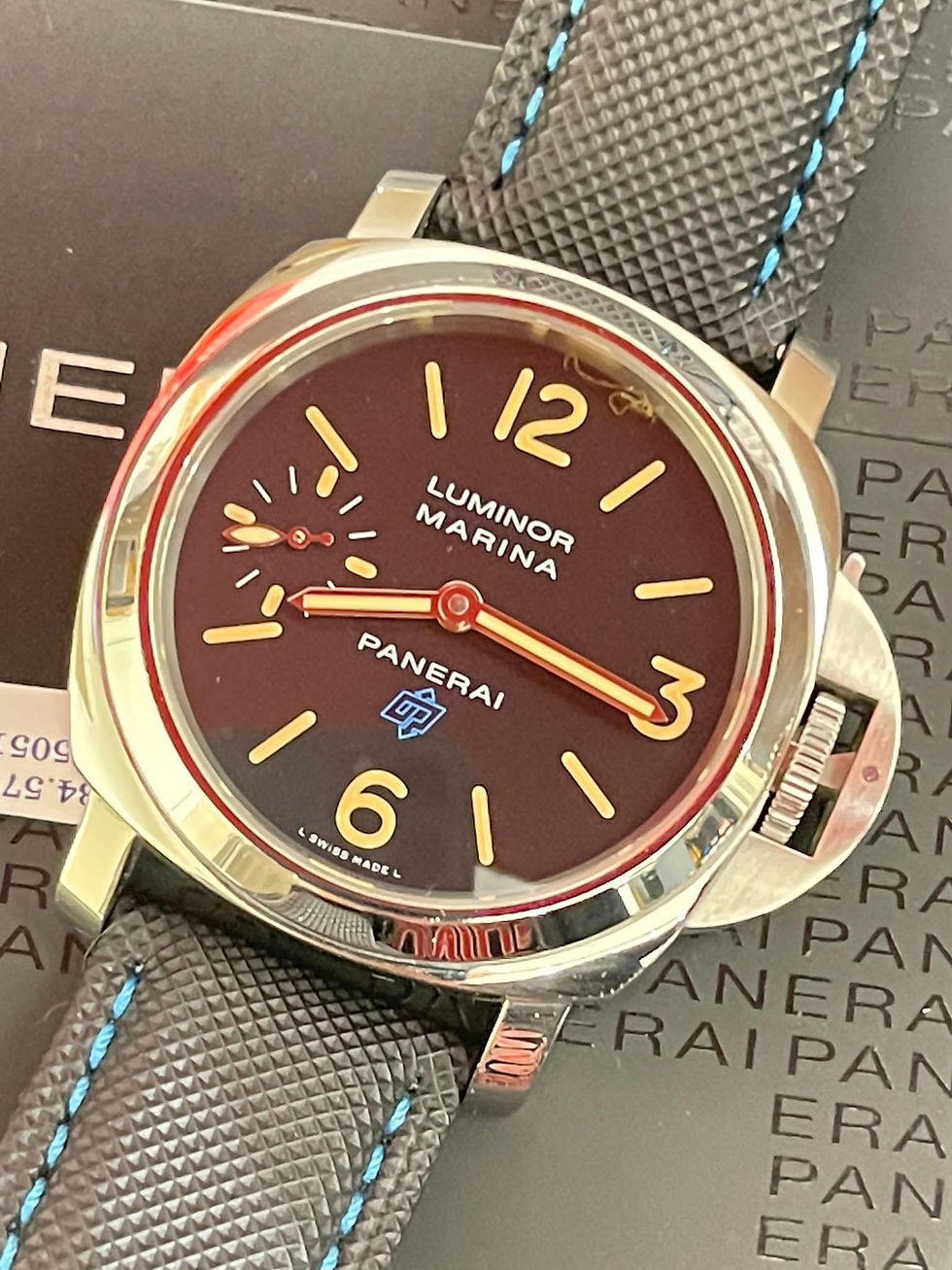 🌈🌈新返貨啦🌈🌈PANERAI PAM00631🖤🖤原裝黑面 黃夜光點 原裝皮帶&扣 書仔 出世卡🖤🖤狀態一流VU651(旺角店)