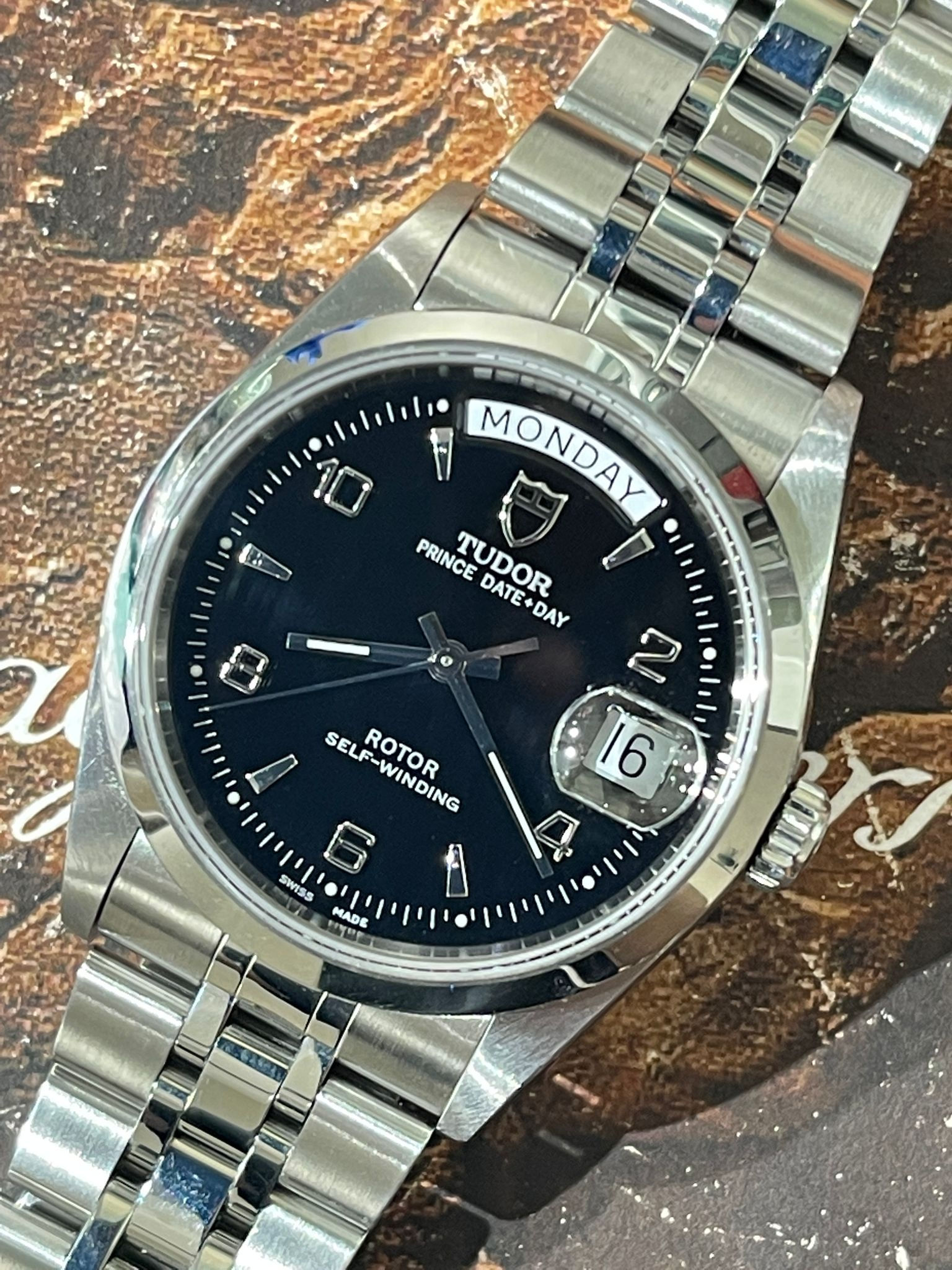 🌈🌈Tudor Date-Day 76200🖤原裝黑數目字面 36mm 淨錶👍🏻VU1198(旺角店)