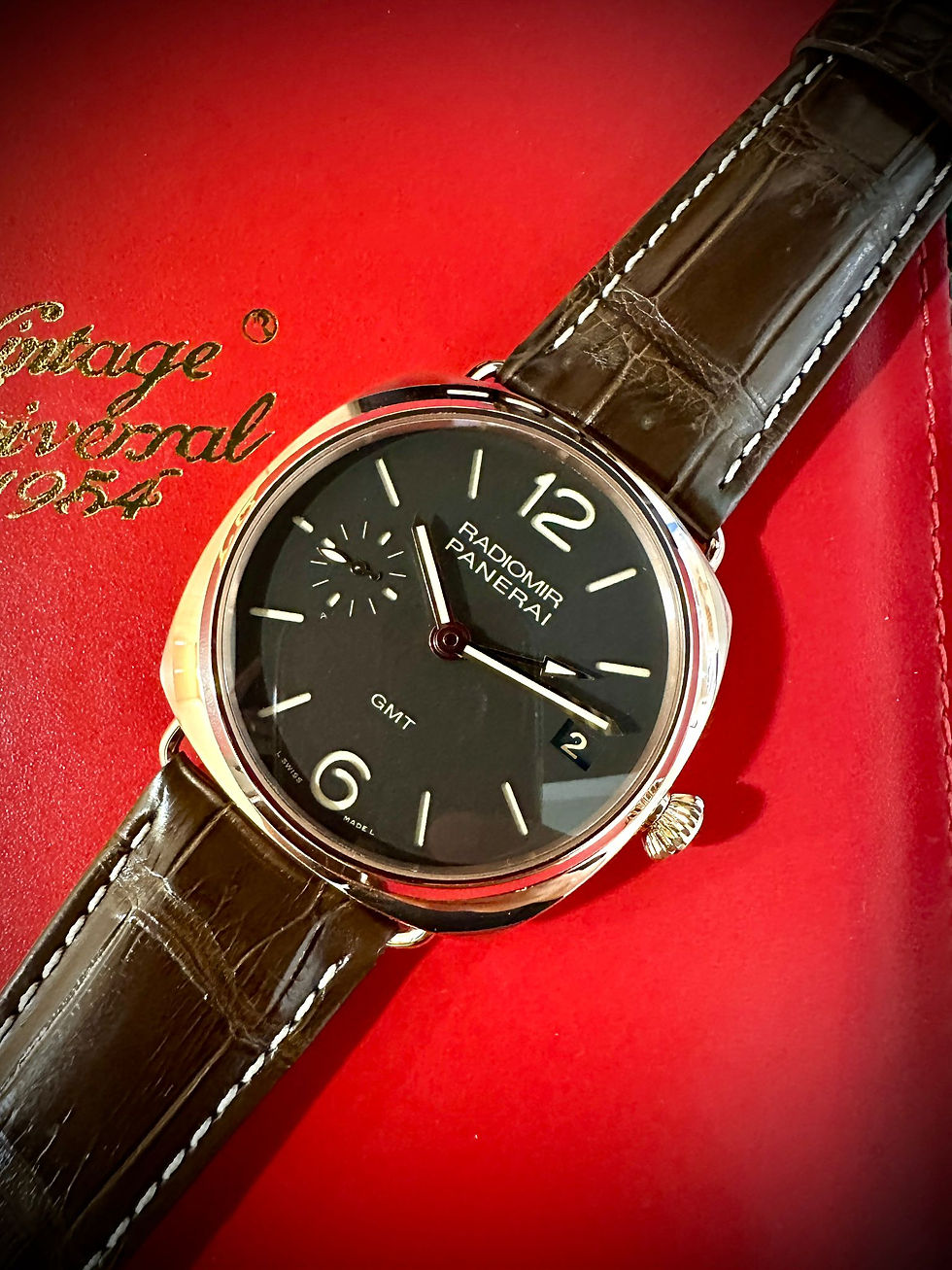 新返貨啦 PANERAI Radiomir PAM00421 18K玫瑰金款式 原裝黑色面 手動上鏈透底機芯 3日鏈 淨錶 47mm 連原裝18K紅金針扣 BW