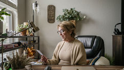 Is Tarot About Predicting the Future or Understanding Yourself? – An Interview with Connie Gable