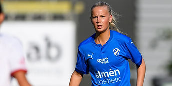 moa karlsson.jpeg