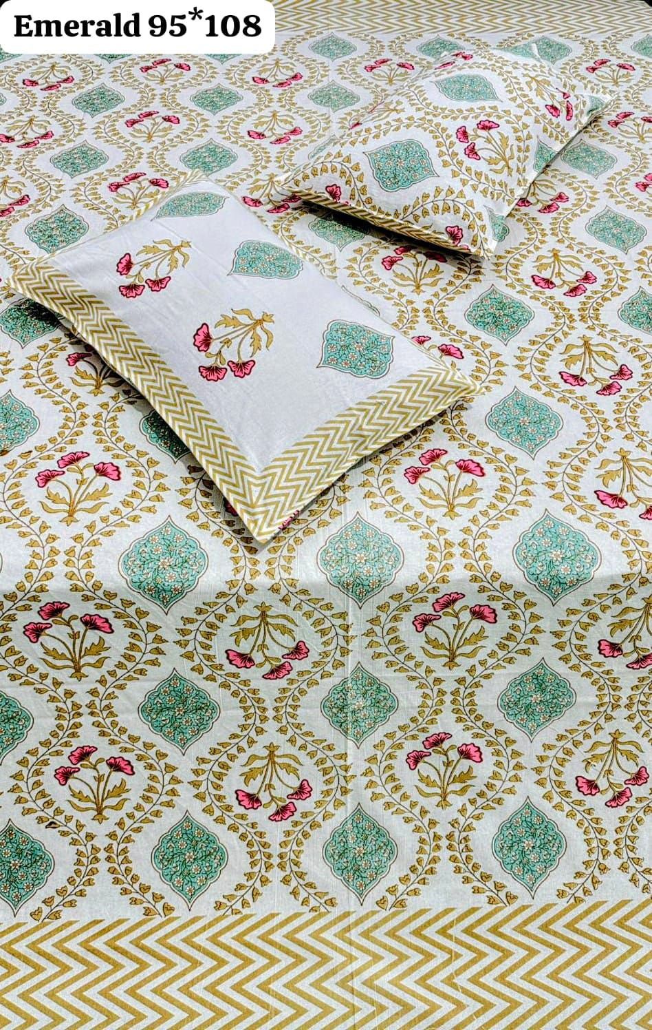 Emerald King Size Bedsheet with 2 Pillow covers