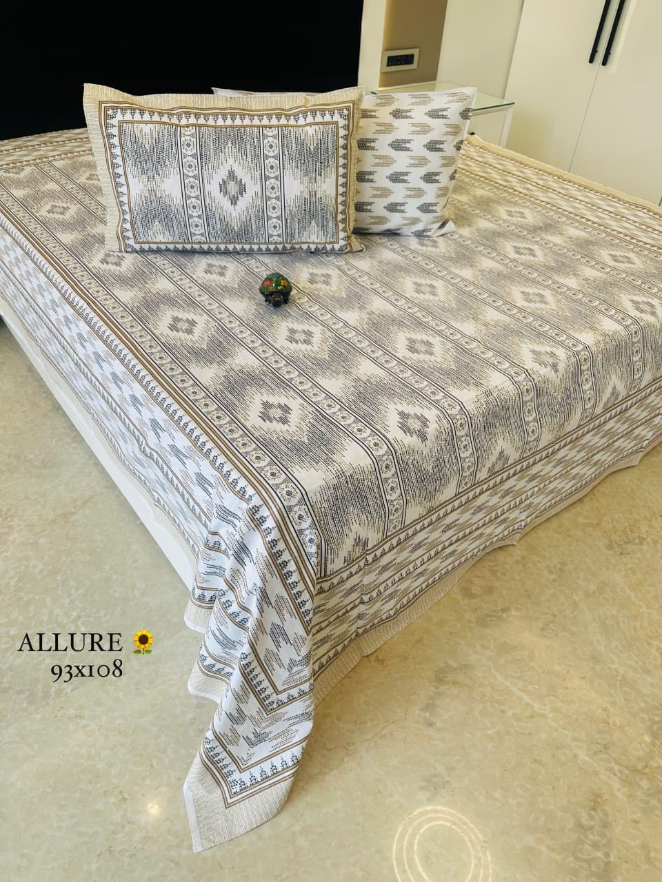 ALLURE( 93*108 )
