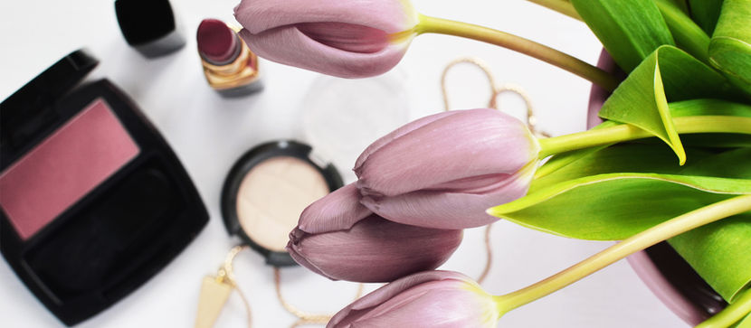 Roses are red, and so are you cheeks: why you should lighten up your blush shade