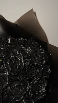 Miniatura: Bukiet czarnych brokatowych róż