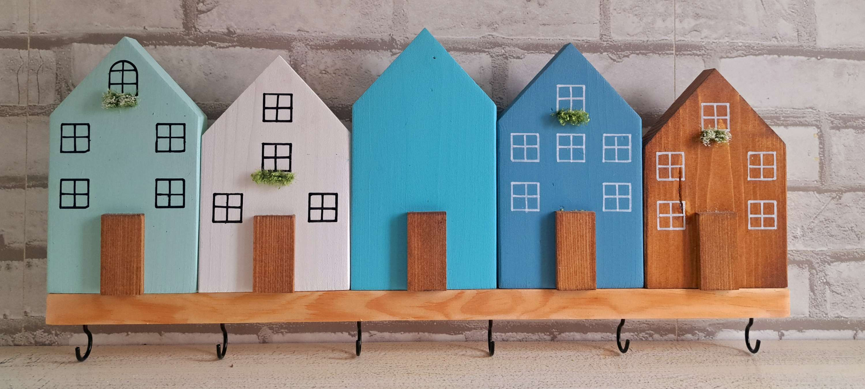 Dřevěný vešák Nordic5DM 