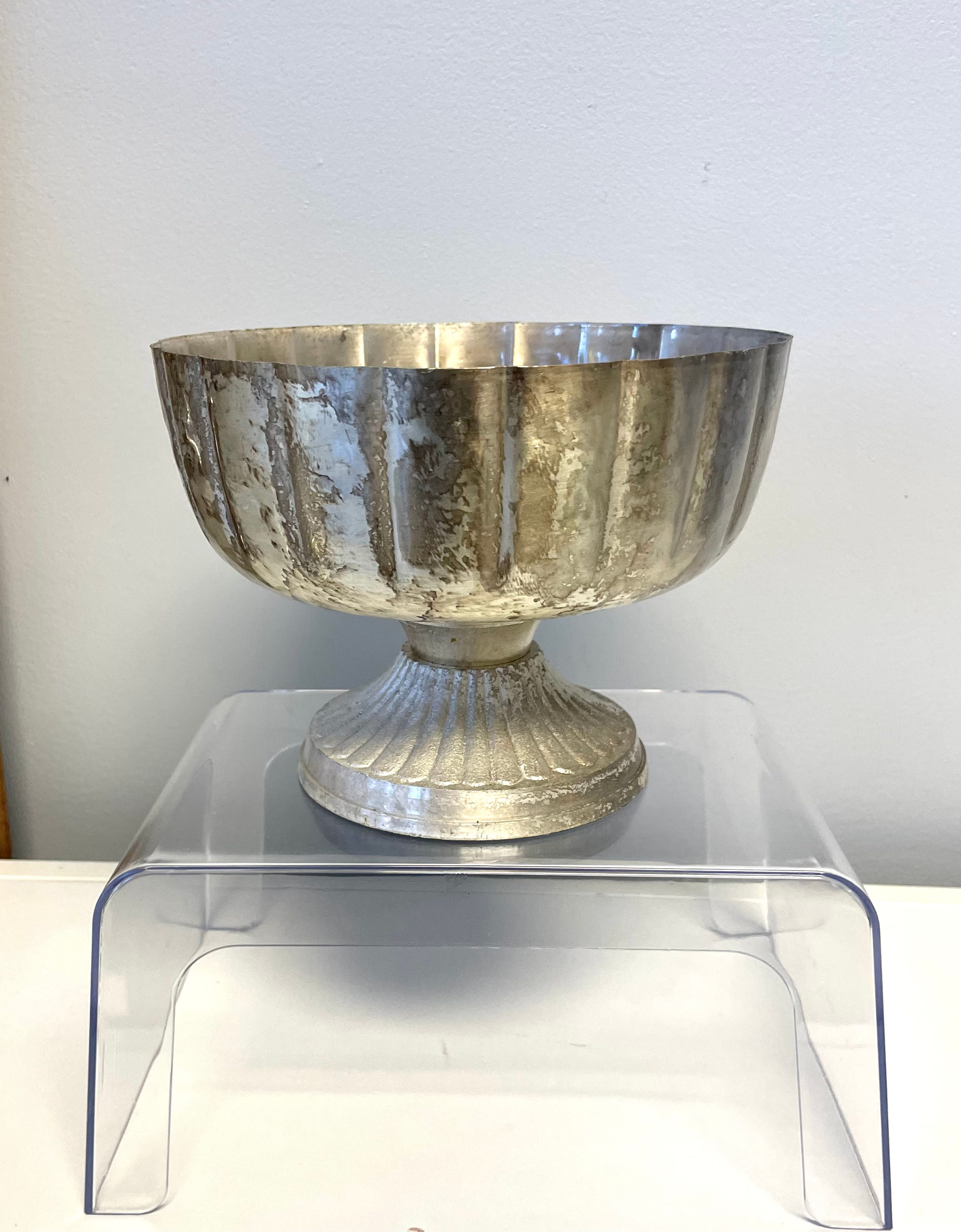 Silver Metal Bowl (med)