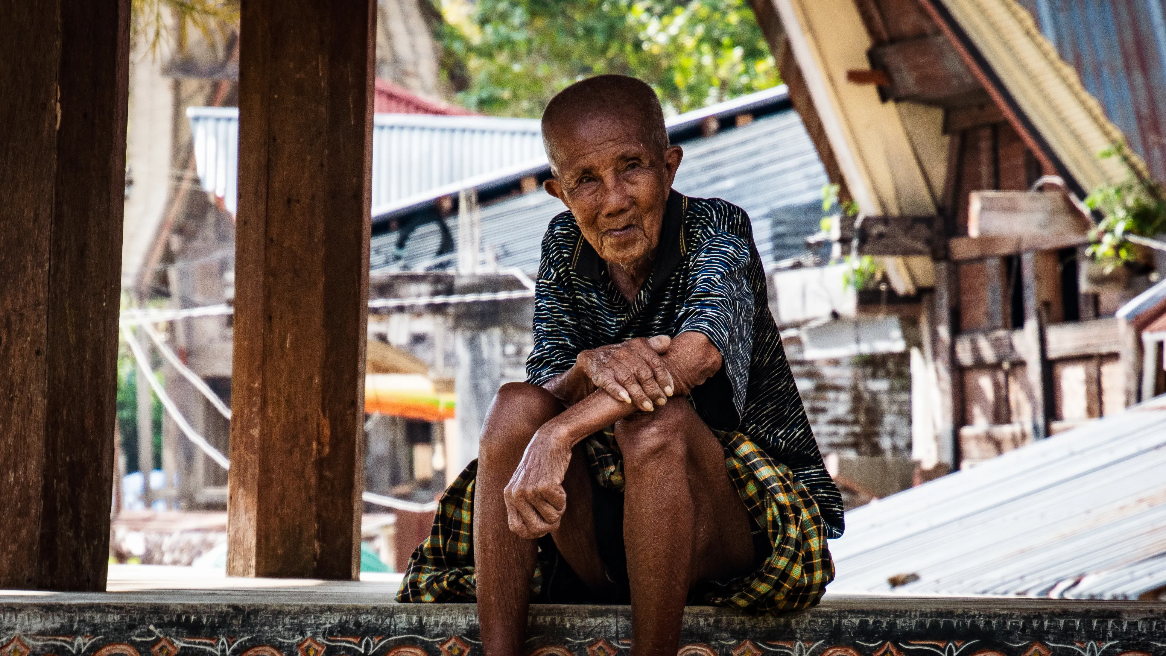 Portrait d’un ancien dans le pays toraja à Sulawesi.