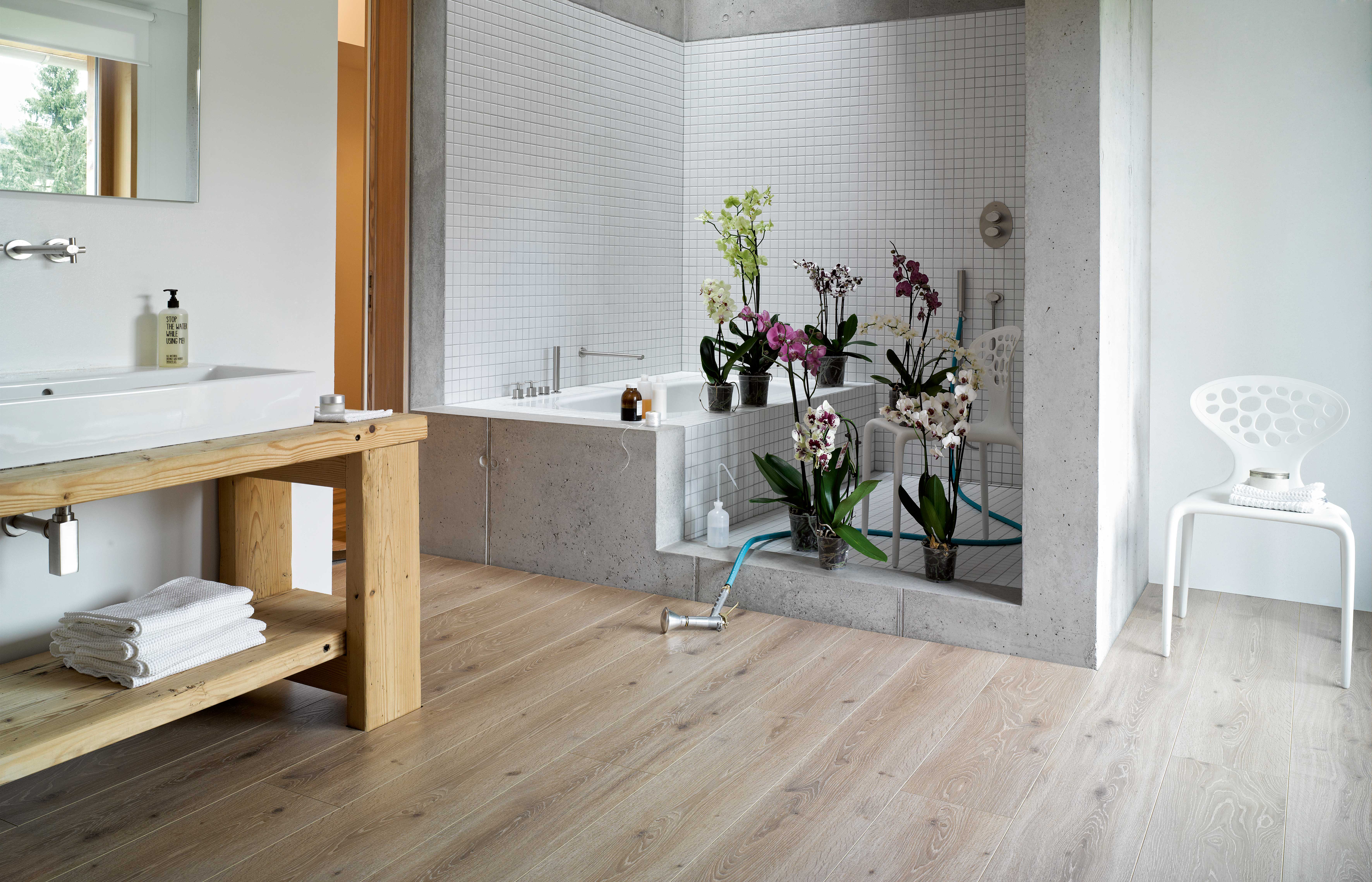 KHCF, KEITH HARRIS CARPETS & FLOORING WOOD/LAMINATE