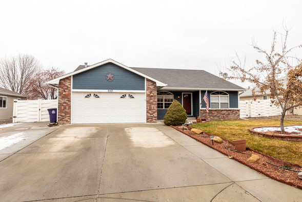 JUST LISTED - 557 Shoshone St