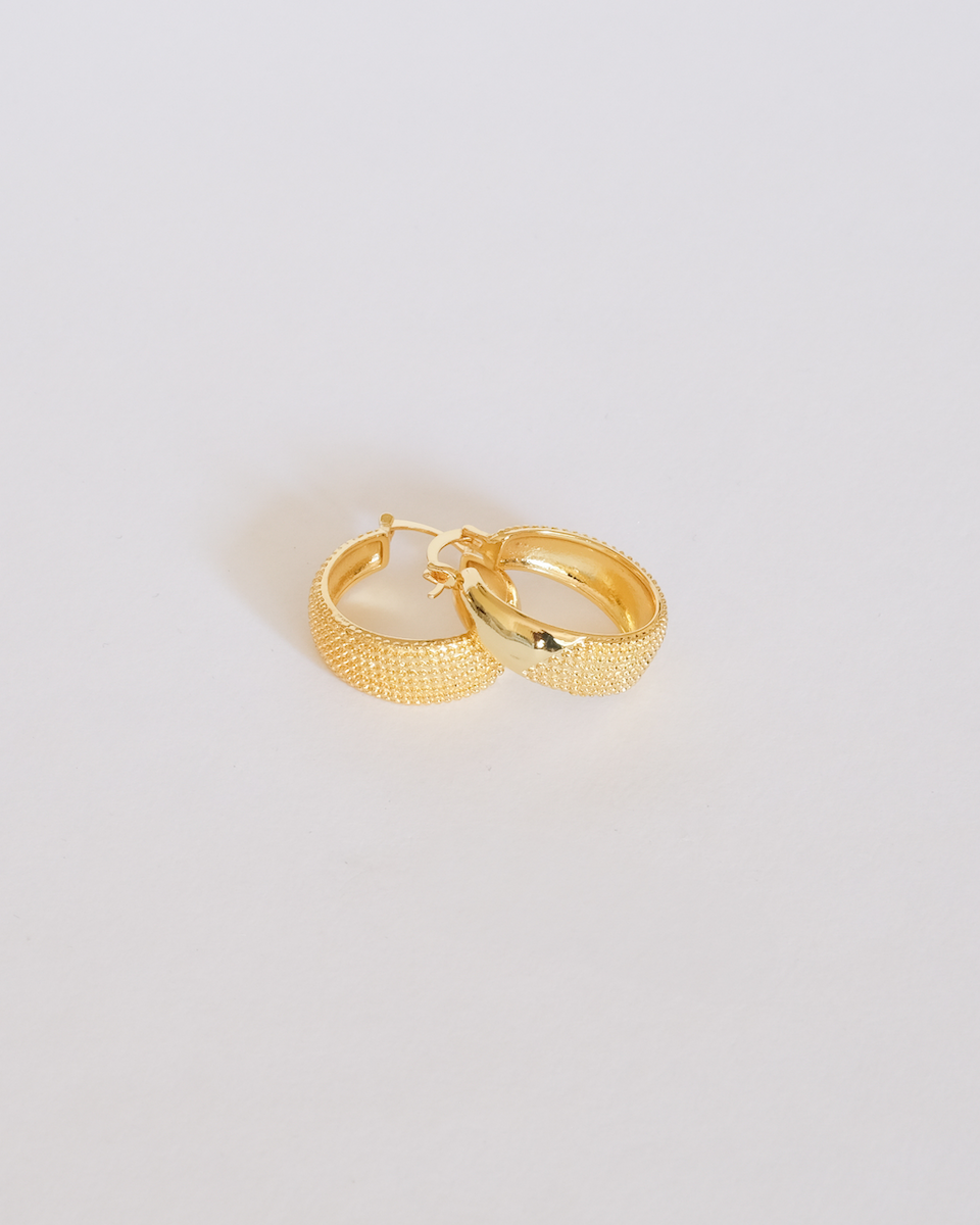 Sylvia Pebbled Hoops