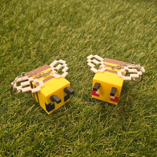 Minecraft Small Bee - KeyChain | Crafted Spoils
