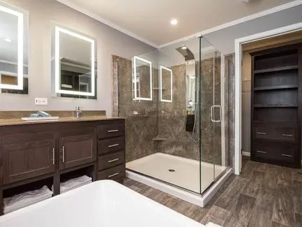 Redman Homes Bathrooms. Custom Built Mobile and Modular Homes from Manufacturers like Redman Homes, Clayton Homes and Champion Homes. Custom built for Turnkey Communities properties. 