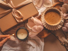 Candles and keepsakes be given as gifts