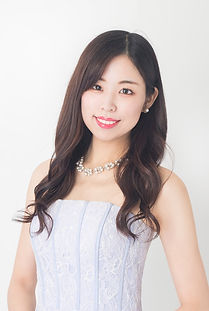 プ写真 荒田砂代子_edited.jpg