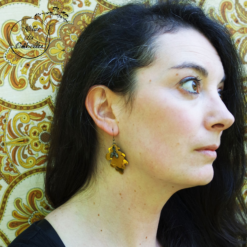 Miniature : Boucles d'oreilles feuilles de chêne en cuir recyclé Atelier des Ombelles