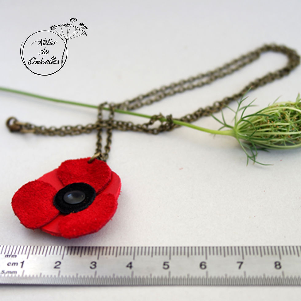 Miniature : Collier fleur coquelicot en cuir recyclé