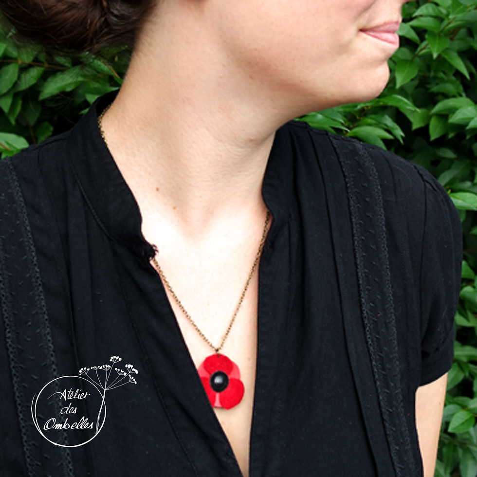 Miniature : Collier fleur coquelicot en cuir recyclé