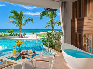 It's Your Lucky Day - Enjoy a Week in Paradise with a FREE Candlelight Dinner