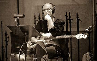 Jerry Watts Bassist