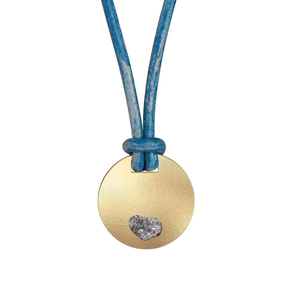 תמונה ממוזערת: Sphere of Love תליון מכסף מצופה זהב צהוב 24K משובץ ביהלום גולמי במשקל 1 קראט