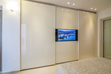 שילוב טלויזיה בנגרות