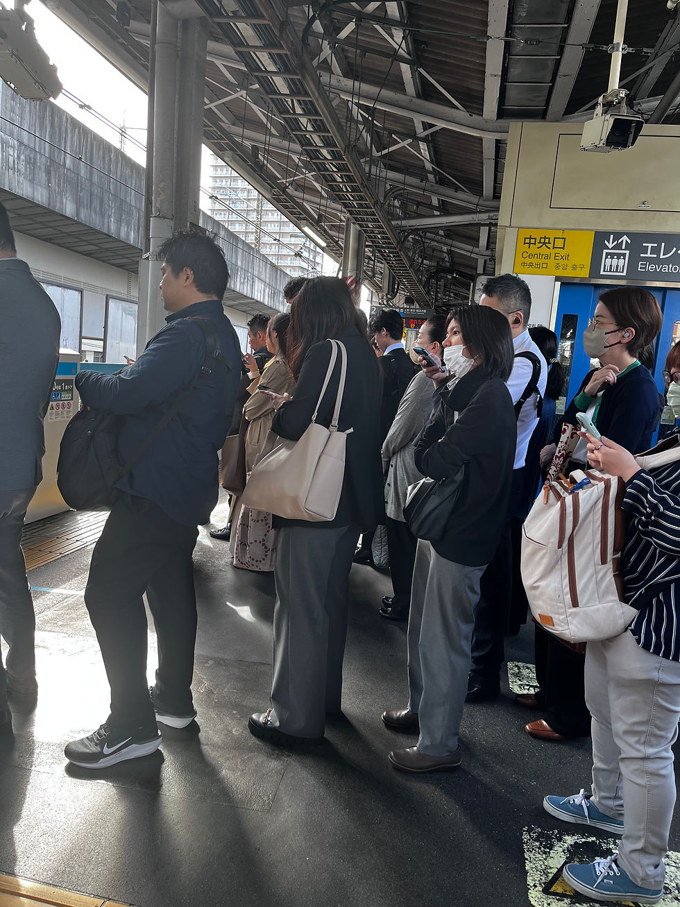 Japanse mensen bij de metro