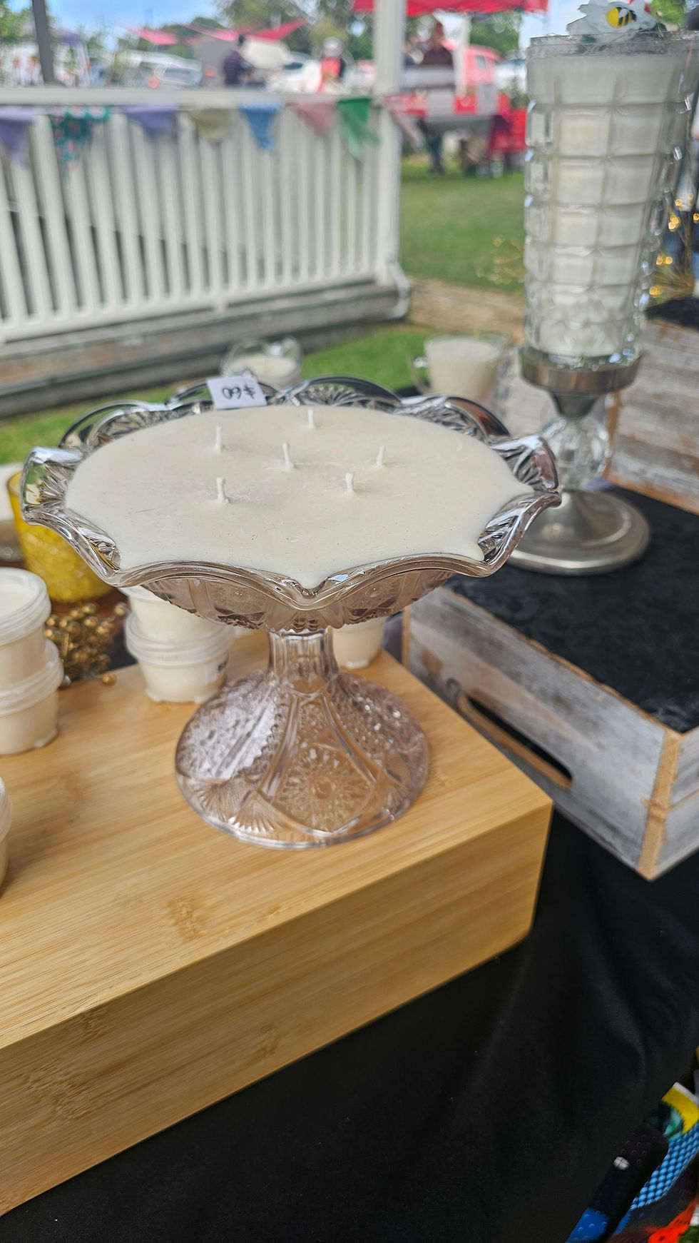 Thumbnail: Retro Pedestal Candle