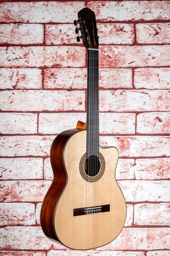 OTS 710C-Ne 3.0 ピックアップ搭載ナイロン弦ギター | Ayers Japan