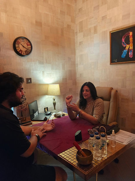 Calming energy healing for anxiety relief in Dubai