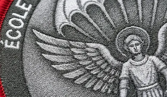 Exemple d’écusson tissé personnalisé