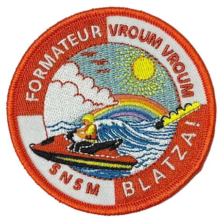 Écusson brodé PAE FSA SNSM avec jet-ski de sauvetage sur les vagues, arc-en-ciel et soleil