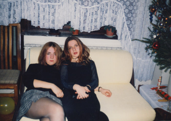 СРАМОТА! Јана Јакимовска и Румена Бужаровска ќе модерираат квир приказни;