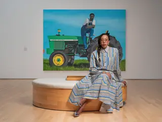 Amy Sherald ја повлекува својата изложба од Националната галерија на портрети на Смитсонијан поради страв од цензура