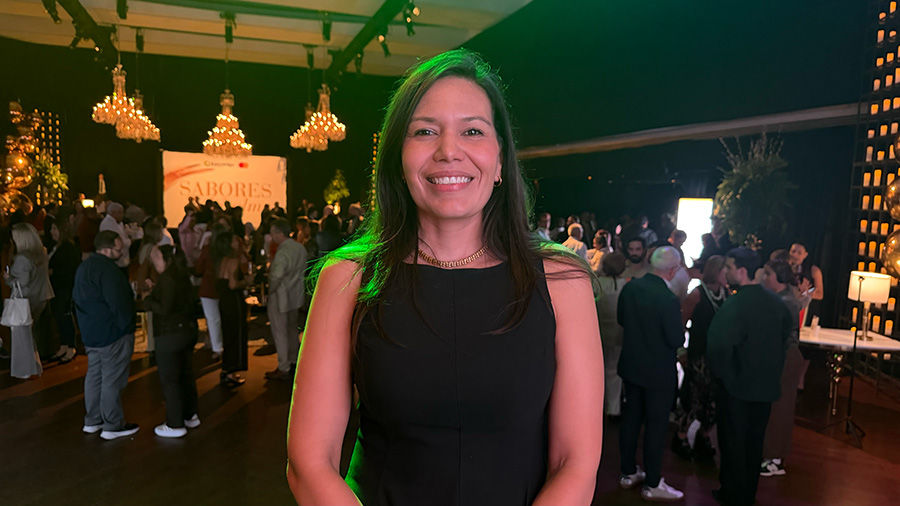 Paula Vargas, VP de Marketing de Bancamiga, lideró el equipo multidisciplinario editorial