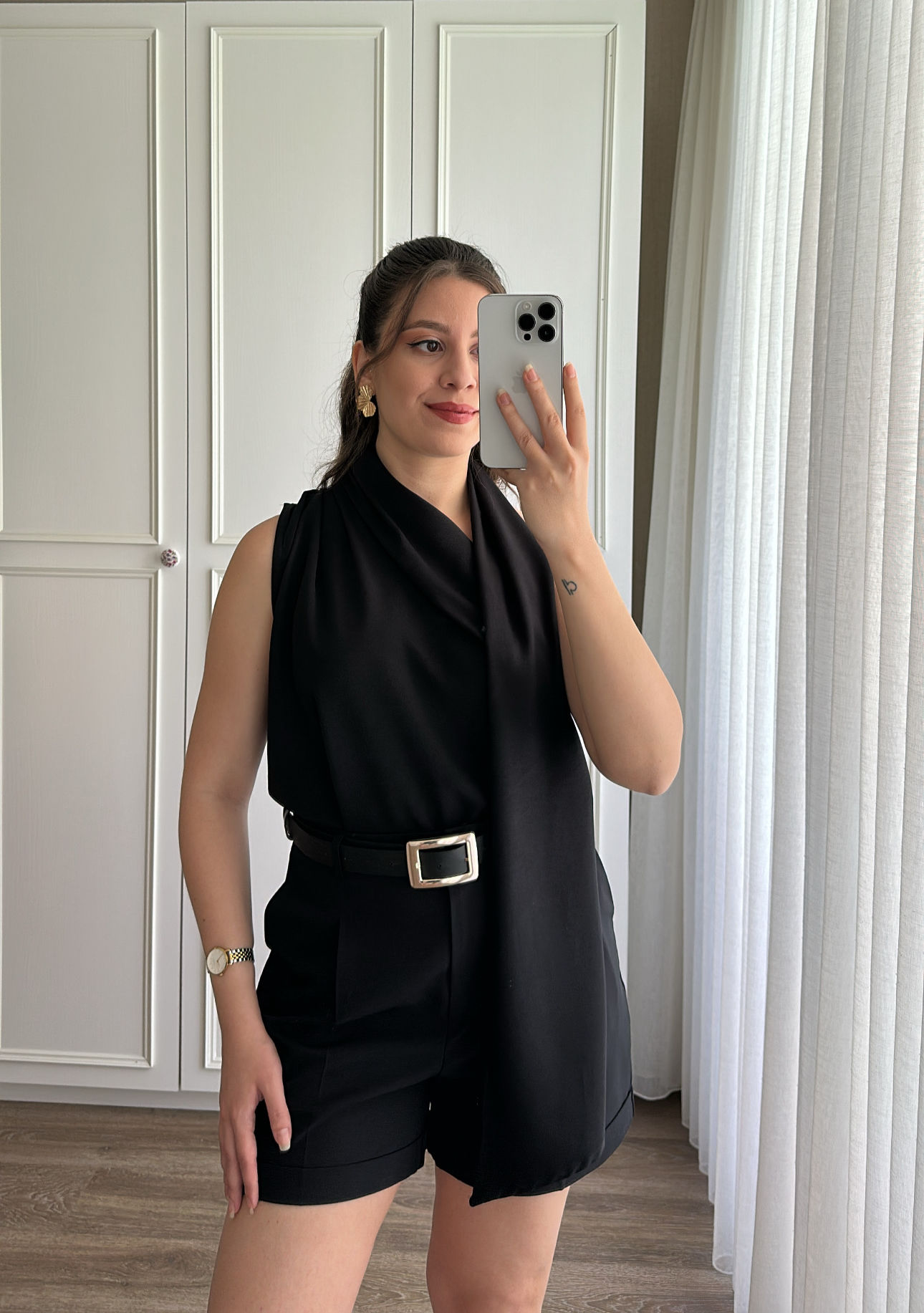 Atkılı Siyah Bluz