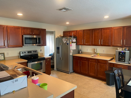 Avalon Park, Orlando, Florida, Kitchen Refinishing and new Quartz Tops.