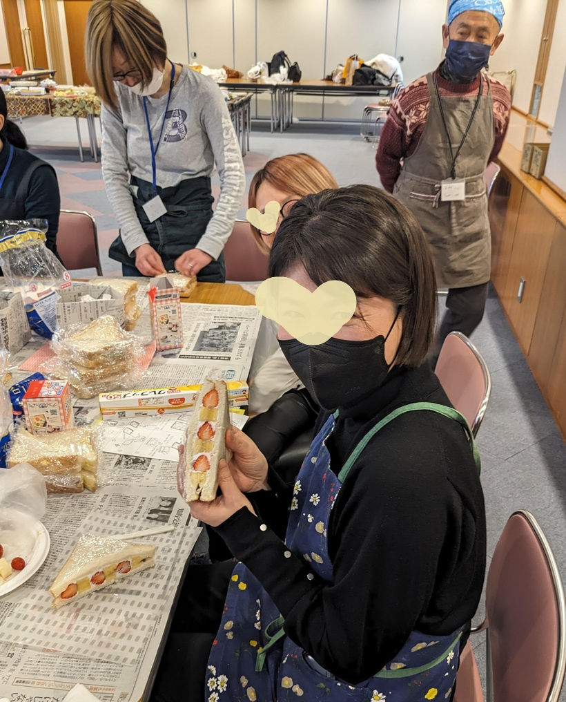 サンドイッチ作り４