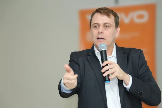 Resultado de imagem para charbel partido novo