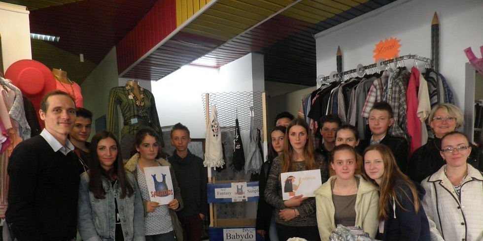L'équipe Sakado en visite à l'Apefem