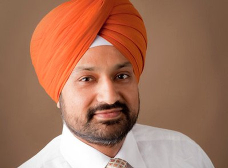 johal_7408web_400x400.jpg